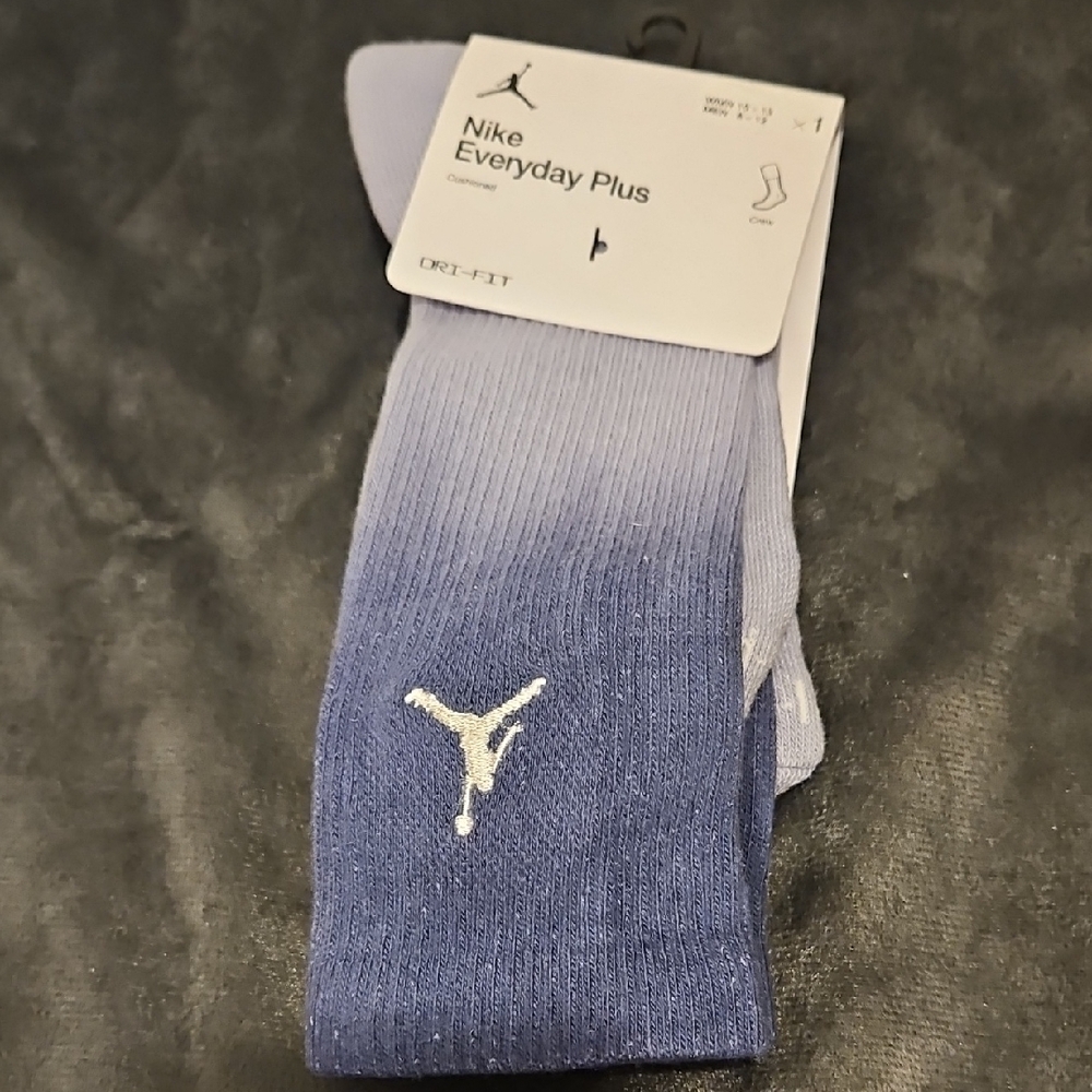 NWT Nike Jordan Everyday Plus Gradient Blue Crew Socks Sz. L Basketball